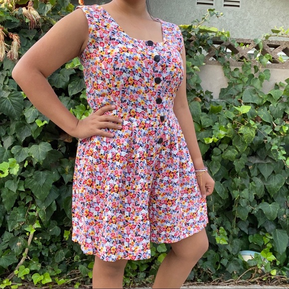 Vintage floral romper - Picture 4 of 7